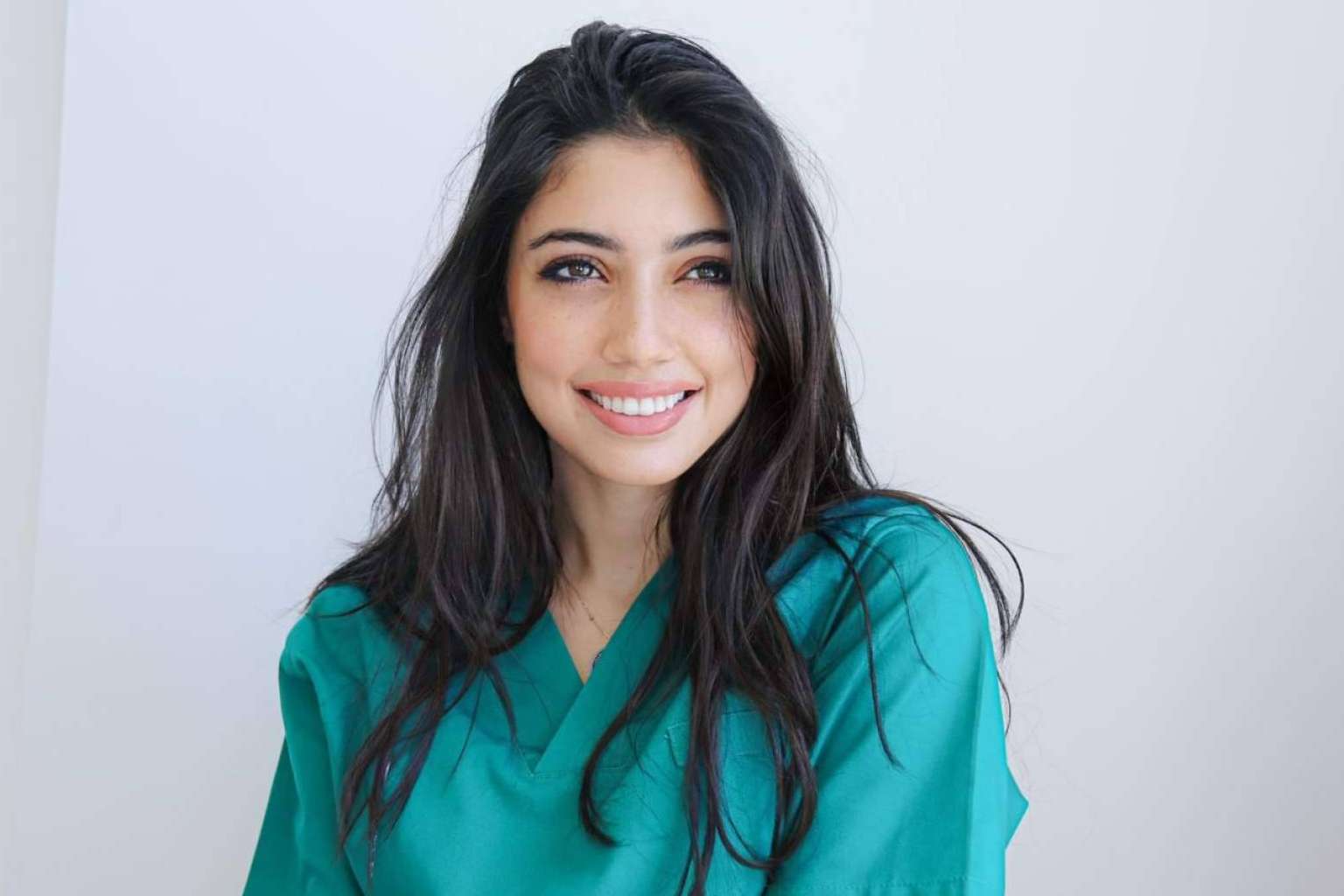 Yasmine Skali impulsa un nuevo modelo de clínica dental internacional