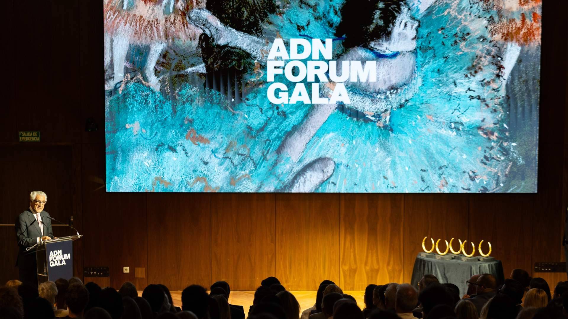 ADN Forum y el Museo Nacional Thyssen-Bornemisza distinguen a Rafael Canogar